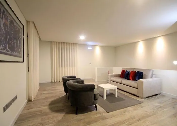 Camacho Iv - Mansion House *